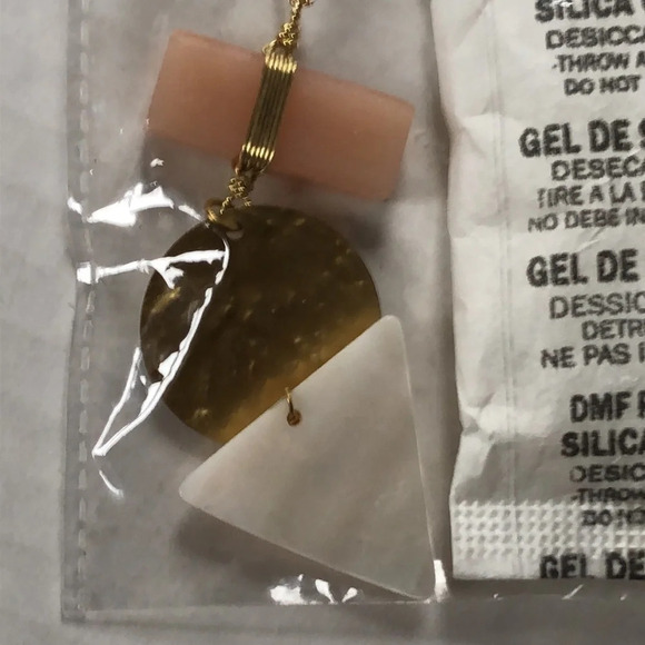 Quartz Handmade  Necklace - Picture 2 of 5